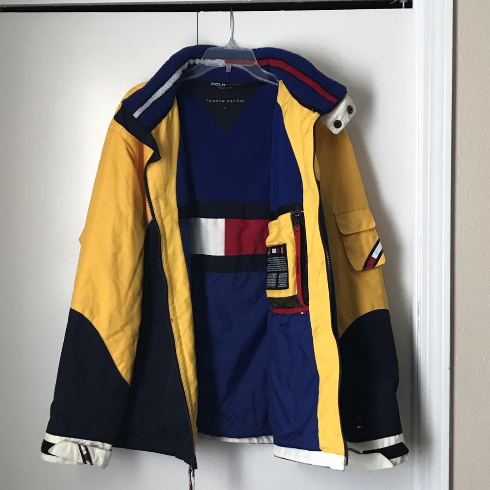 The absolute SICKEST Tommy Hilfiger Jacket